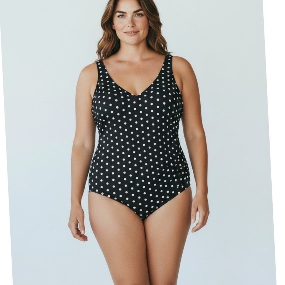 Swimsuits For All One Piece Swimsuit Sz 18W Black White Polka Dot V-Neck Ruched